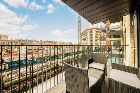 undefined, Drapers Yard, London SW18