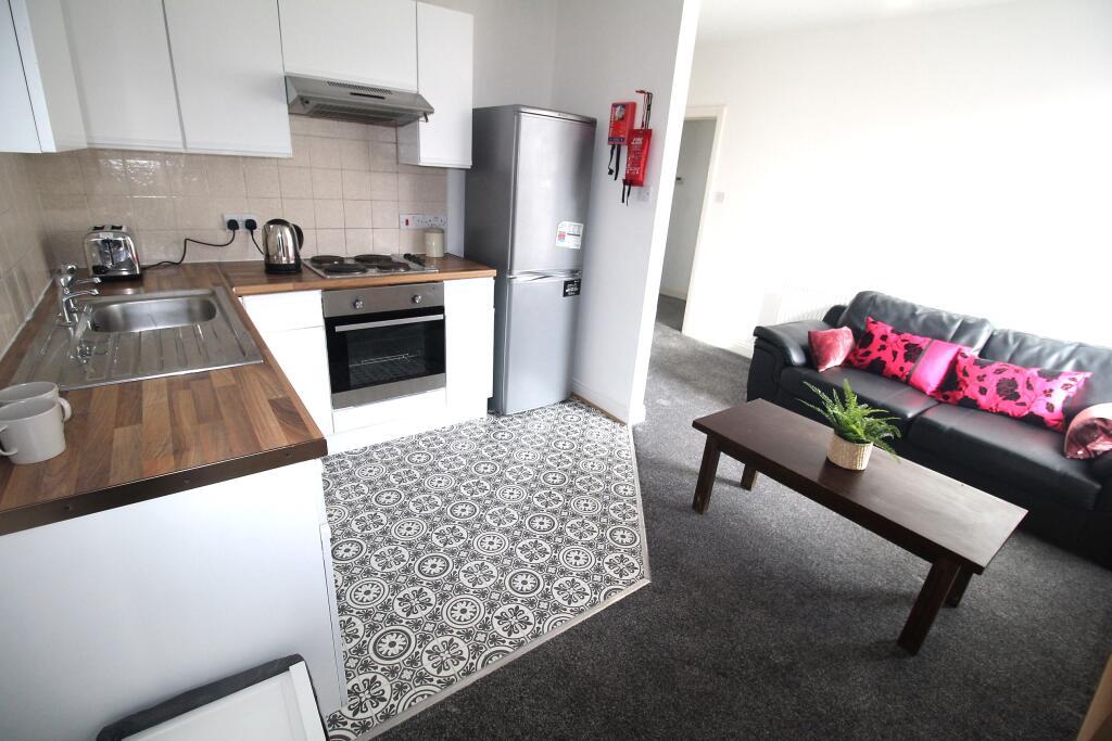 1 bed flat to rent Derby Hill, London SE23 3 YD