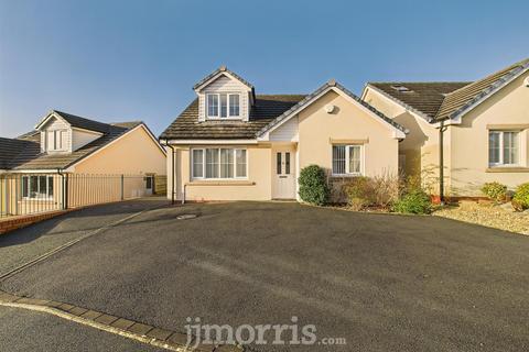 3 bedroom detached bungalow for sale, Dol Y Dintir, Cardigan
