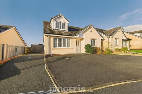 3 bedroom detached bungalow for sale, Dol Y Dintir, Cardigan