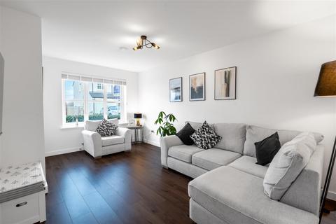 undefined, Bissett Square, East Calder, Livingston