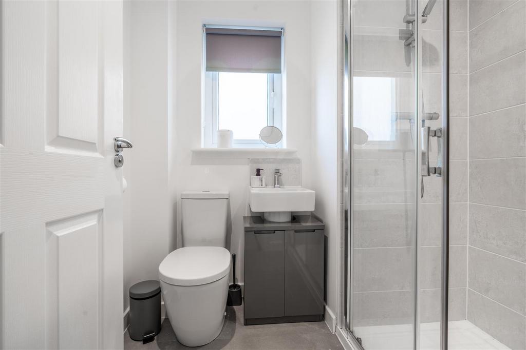 Ensuite.mainbedroom