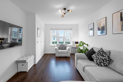 undefined, Bissett Square, East Calder, Livingston