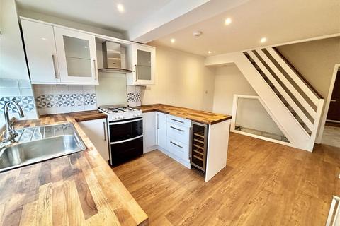 undefined, Cherry Street, Warwick