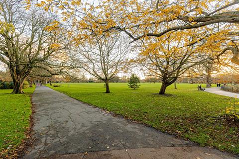 1 bedroom apartment for sale, Lordship Park, London N16
