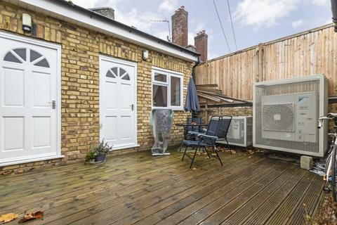 undefined, Chiswick High Road, London W4