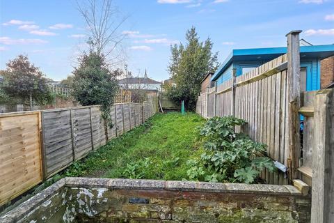undefined, Bank Gardens, Ryde, PO33 2SY