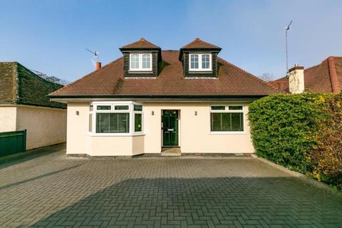 undefined, New Road, Wonersh GU5