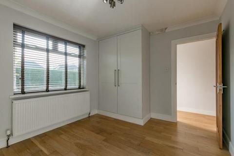 undefined, New Road, Wonersh GU5