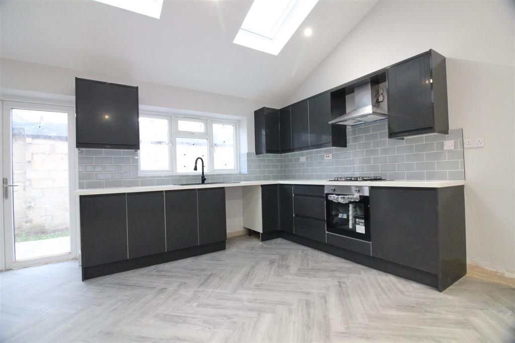 6 A69 ED75-A148-4030-843 E-6012 CCCBFD2 C.jpeg