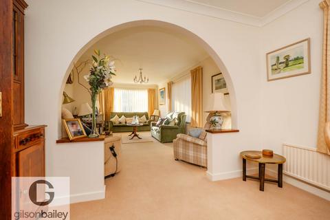 3 bedroom detached bungalow for sale, Weston Close, Norwich NR13
