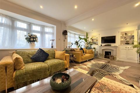undefined, Salisbury Road, Farnborough, Hampshire, GU14