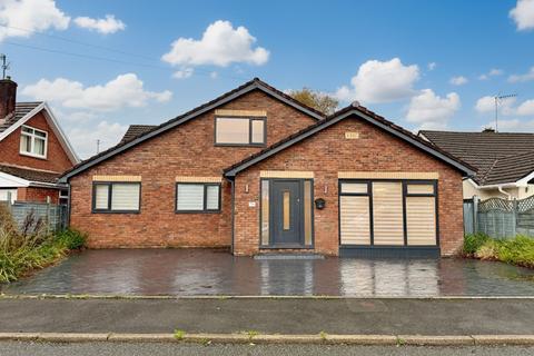 5 bedroom detached house for sale, Fairfield, Penperlleni, NP4