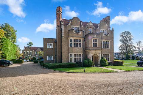 undefined, Vicarage Road, Staines-upon-Thames, TW18