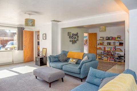 6 bedroom detached house for sale, Badgers Wood, Farnham Common SL2