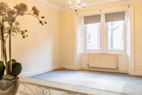 2 bedroom flat for sale, Abbot Street, Perth