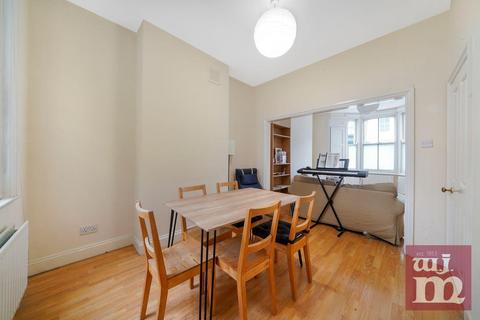 undefined, Strahan Road, Mile End, E3