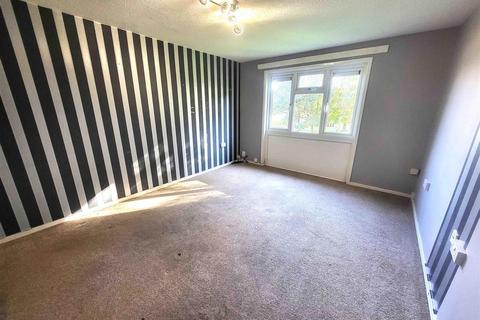 undefined, Chadwick Close, Wolverhampton, WV4 4PJ
