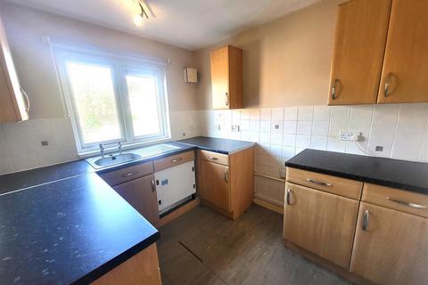 undefined, Chadwick Close, Wolverhampton, WV4 4PJ