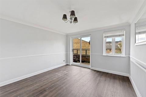 2 bedroom apartment to rent, Metropolitan Close, London E14