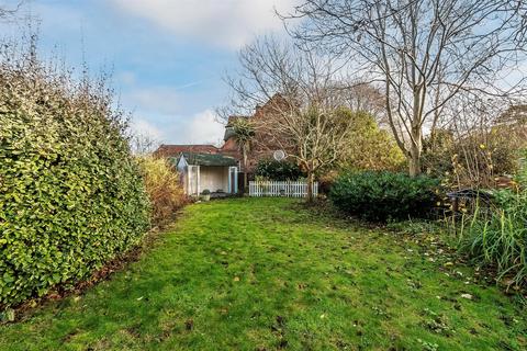 3 bedroom semi-detached house for sale, LEATHERHEAD ROAD, GREAT BOOKHAM, KT23