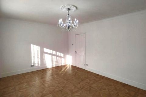 undefined, Stonegrove, Edgware HA8