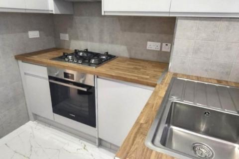 undefined, Stonegrove, Edgware HA8