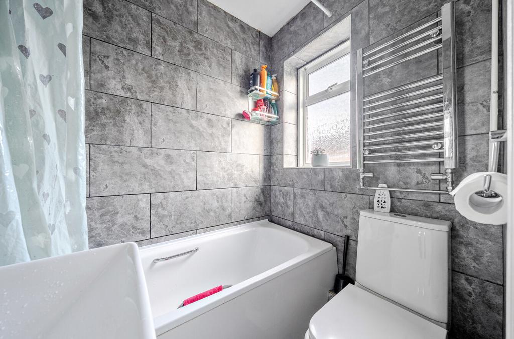 1386636-5-6932c72...