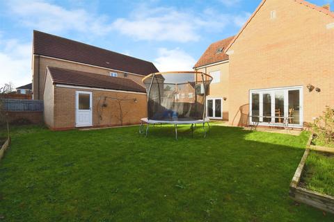 5 bedroom detached house for sale, Nursery Close, Swanland, North Ferriby