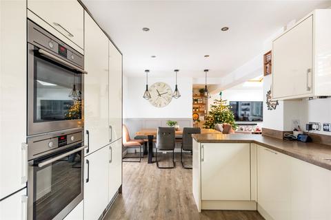 4 bedroom detached house for sale, Jackson Close, Northampton, Northamptonshire, NN2
