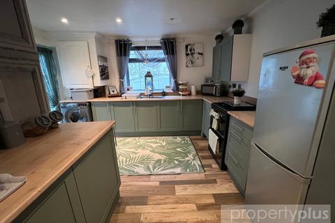 undefined, Amos Hill, Tonypandy, Rhondda Cynon Taff, CF40