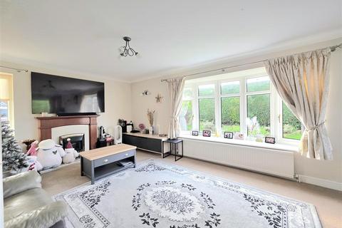 4 bedroom detached house for sale, Bourne Road, Spalding