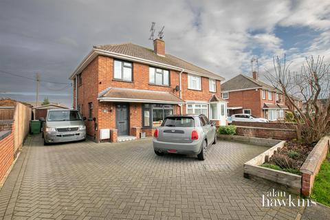 undefined, Longleaze, Royal Wootton Bassett
