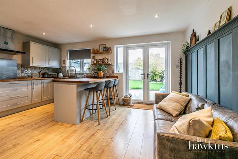 undefined, Longleaze, Royal Wootton Bassett