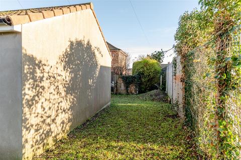 undefined, Shirehampton Road, Bristol BS9