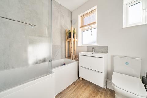undefined, Lammas Avenue, Mitcham CR4