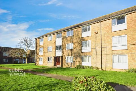 undefined, Kelsey Close Horley RH6