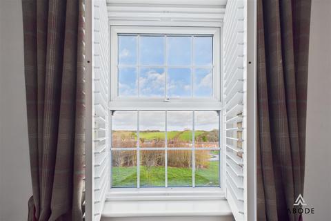 4 bedroom detached house for sale, King Lane, Burton-On-Trent DE13