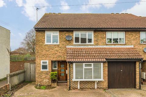 4 bedroom house for sale, South Road, Hampton TW12