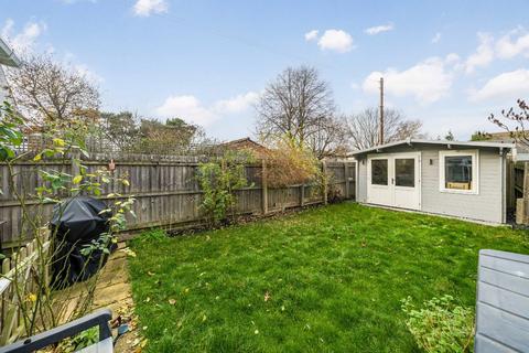 4 bedroom house for sale, South Road, Hampton TW12