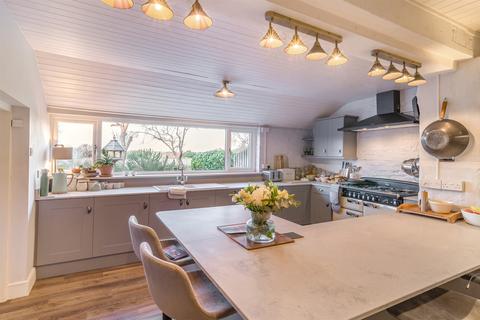 undefined, Chaxhill, Westbury-on-severn