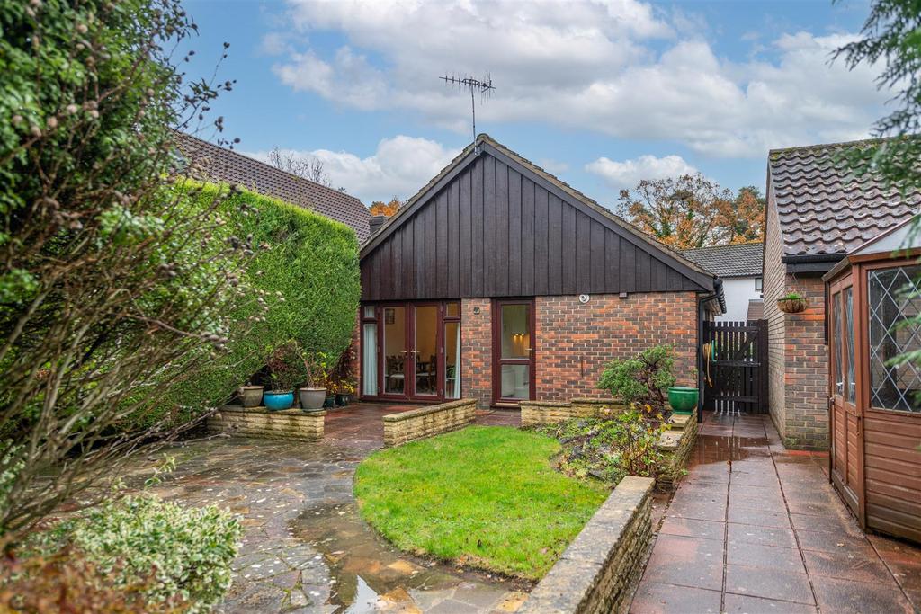 4 Harvestside externals-8 sky.jpg