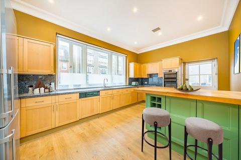 undefined, Hereford Square, London SW7