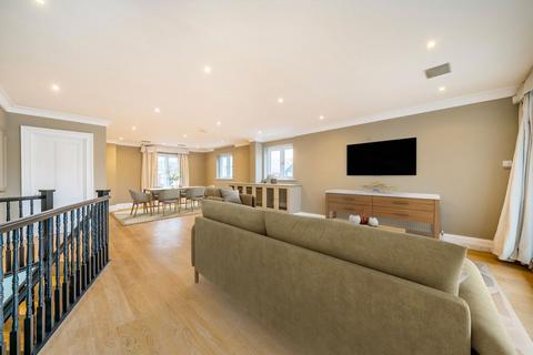 undefined, Hereford Square, London SW7