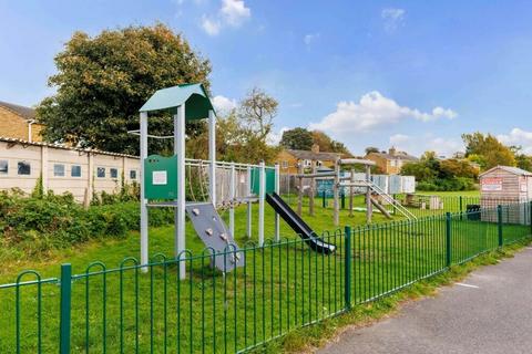 Leisure facility to rent, 6 Park Av Maidstone ME14 5AU