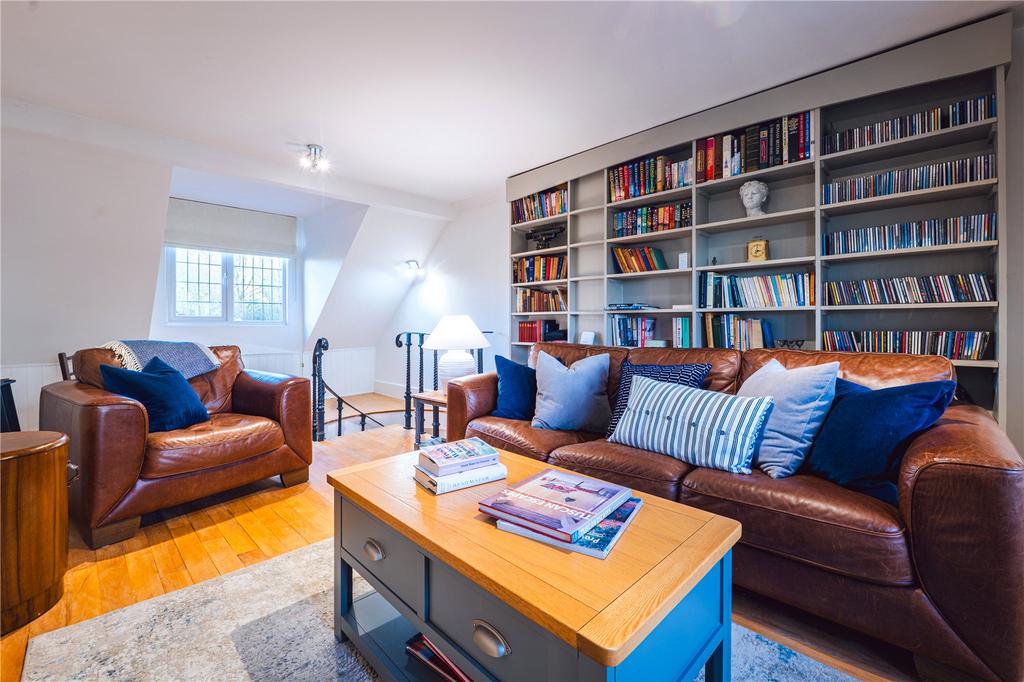 Library/Snug