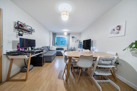 2 bedroom apartment for sale, Ebbett Court, Victoria Road, W3