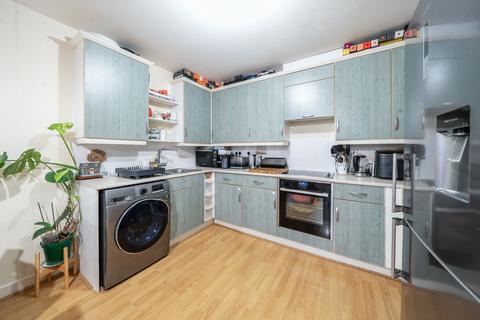 2 bedroom apartment for sale, Ebbett Court, Victoria Road, W3