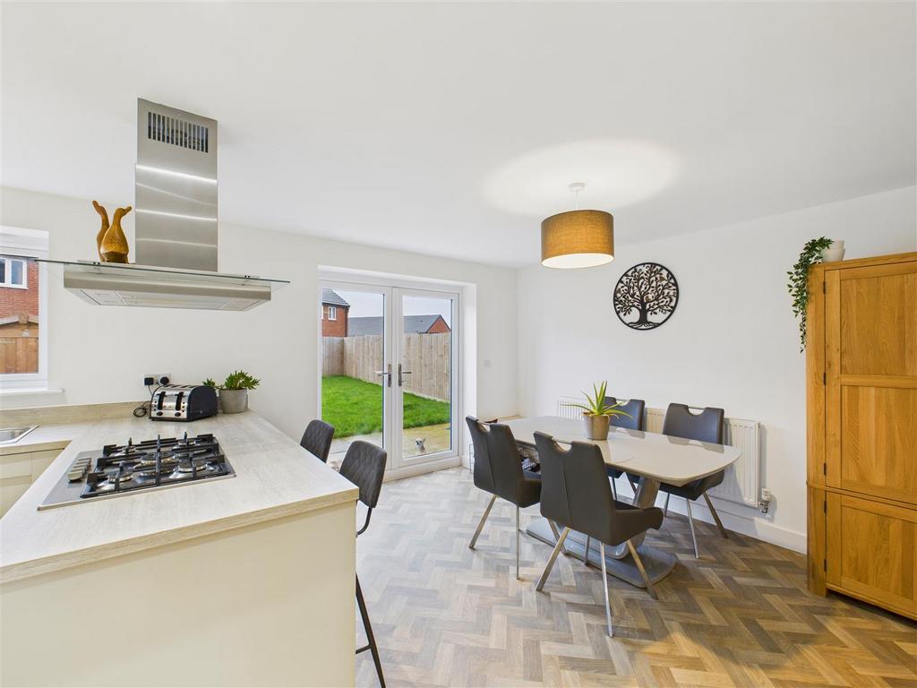 Dining Kitchen