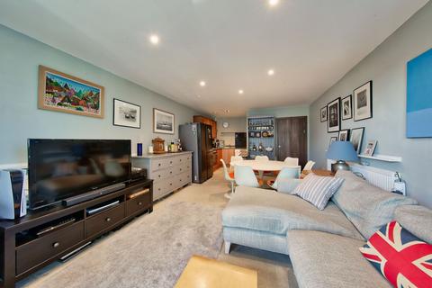 2 bedroom flat for sale, Bridges Court Road, Battersea, SW11